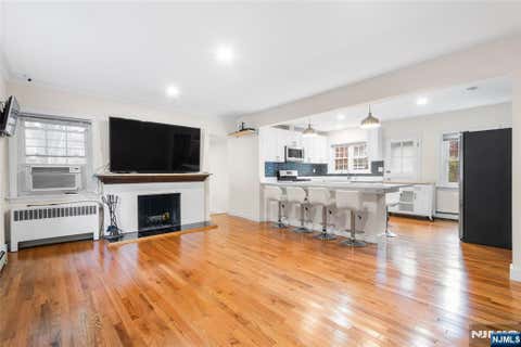 Photo of 558 Broad Ave, Leonia, NJ 07605 (MLS # 26030866)