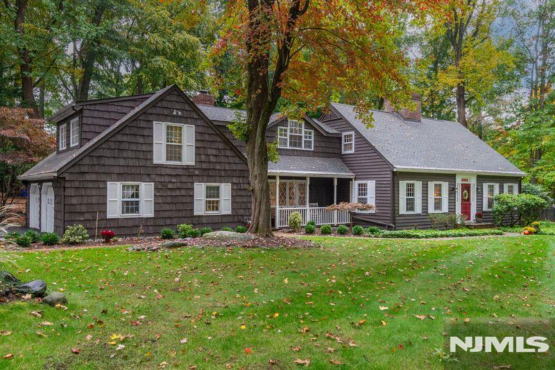 Homes for Sale in Northern NJ | ThisIsRiverEdge.com 16 Plymouth Drive
