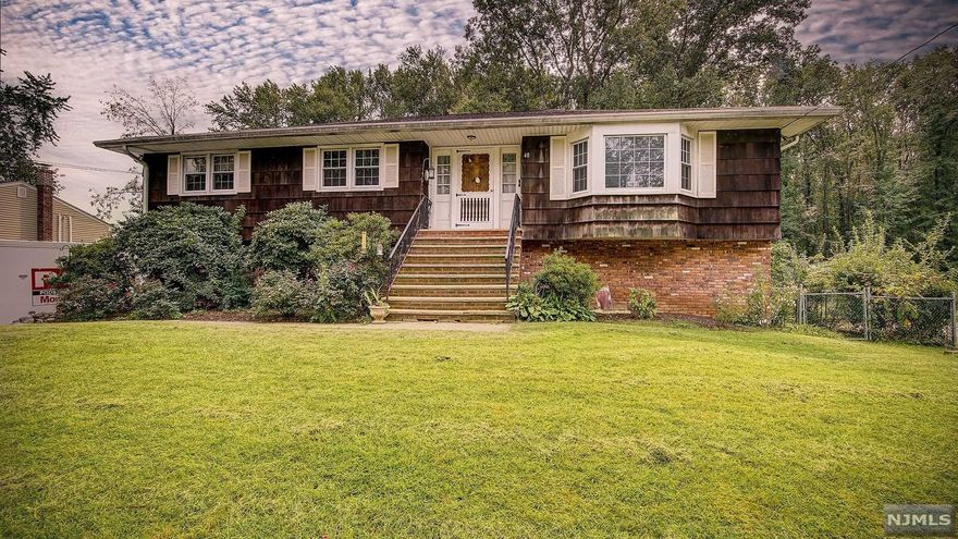 A Diamond in the rough! This large home is in one of Fairfield's best neighborhoods. It boasts three large bedrooms with generous living space on the first floor. The lower level has a wood burning fire place with plenty of living space and a bonus room. With some TLC, you can make this your dream home!