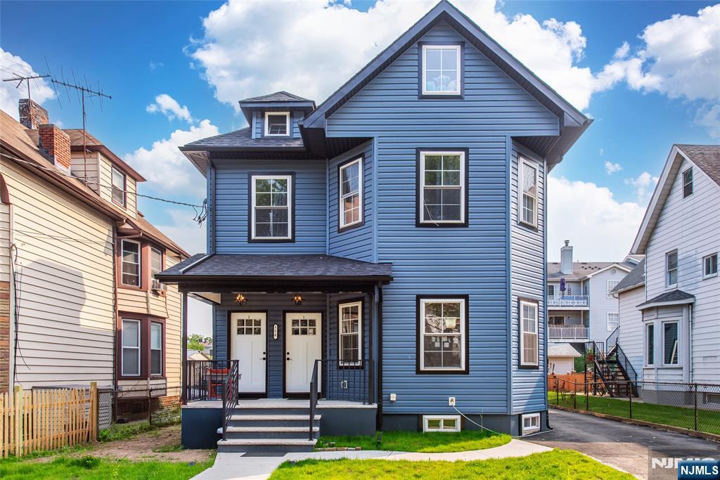 Rental Property at 124 Montclair Ave 1, Newark, New Jersey - Bedrooms: 3 
Bathrooms: 1 
Rooms: 5  - $2,600 MO.