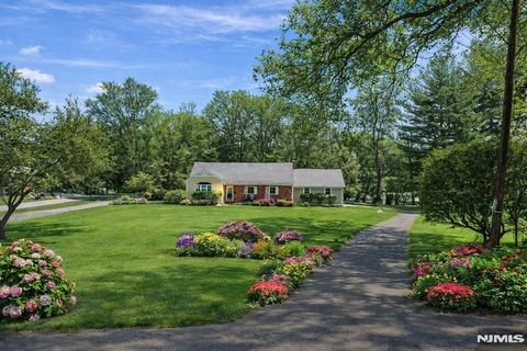 2 Overbrook Place Hillsdale NJ 07642