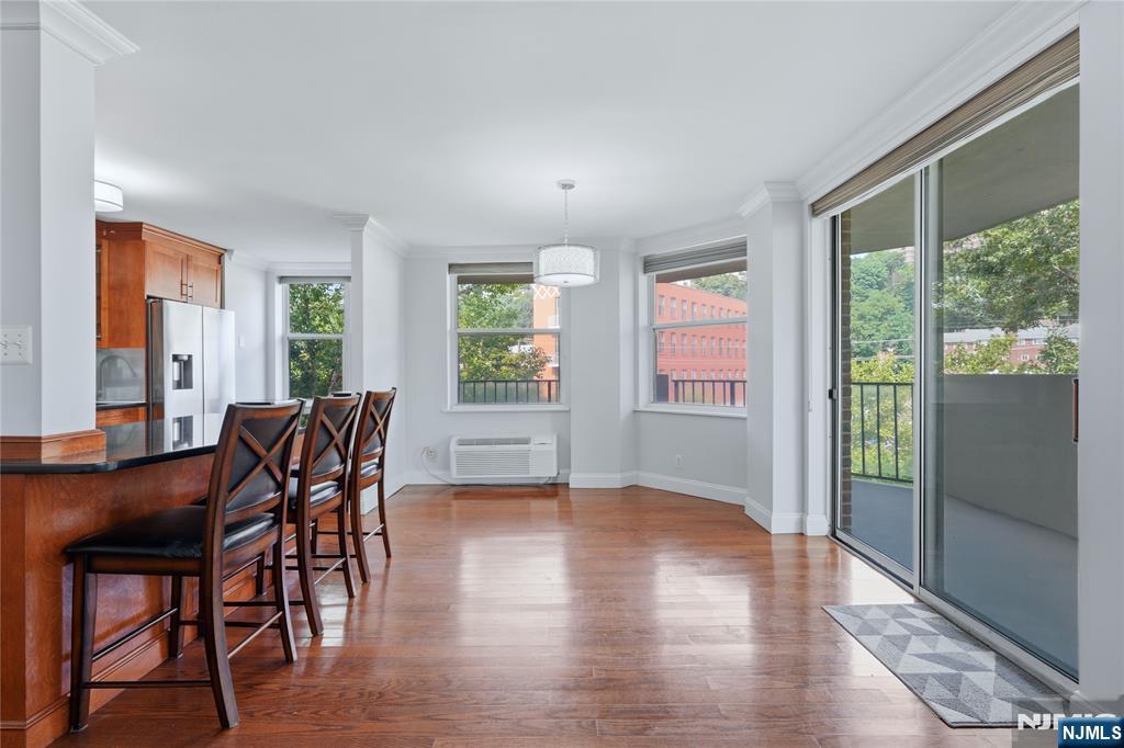 200 Grand Cove Way 4J