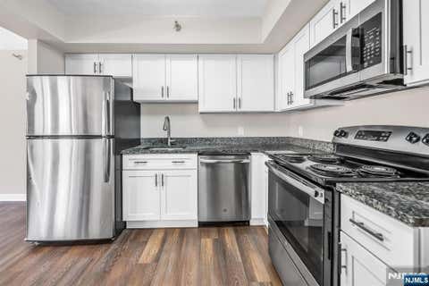 Photo of 316 Prospect Avenue #12C, Hackensack, NJ 07601 (MLS # 26030068)