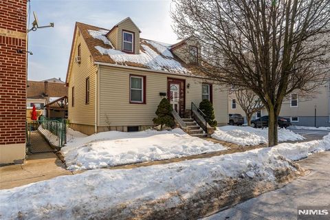 30 Gold Street North Arlington NJ 07031