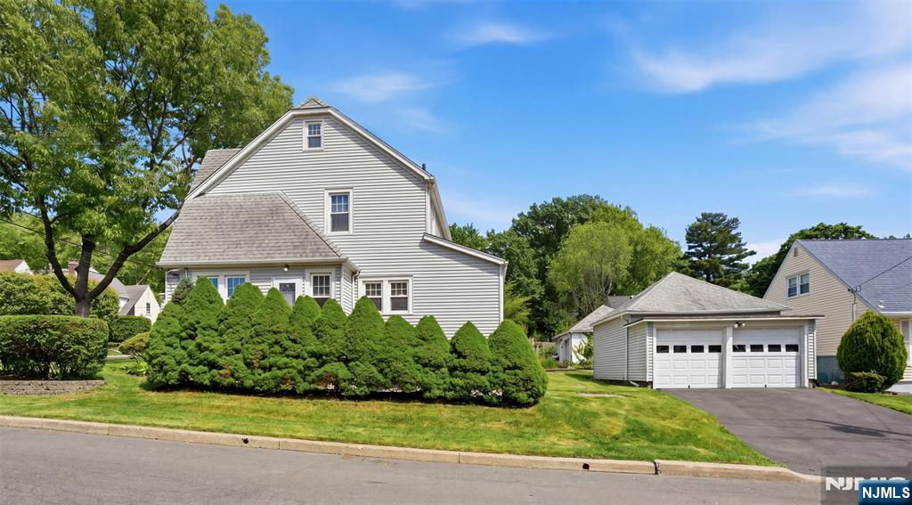 88 Lindbergh Boulevard