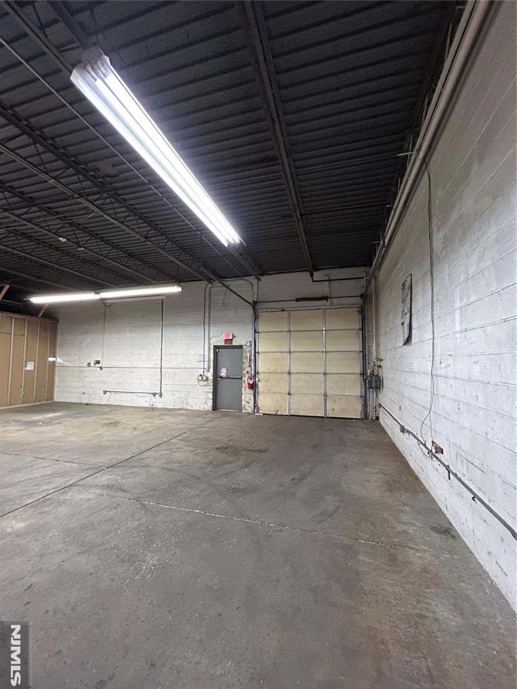 Photo of 296 Us Highway 46, Elmwood Park, NJ 07407 (MLS # 25042411)