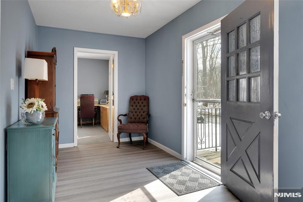 Photo of 410 Horseneck Road, Fairfield, NJ 07004 (MLS # 26005515)