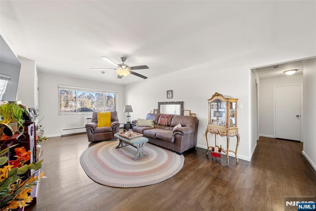 1323 Anderson Avenue 15