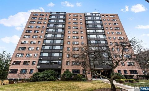 90 Prospect Avenue 2A Hackensack NJ 07601