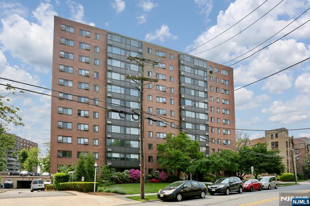90 Prospect Avenue 2A