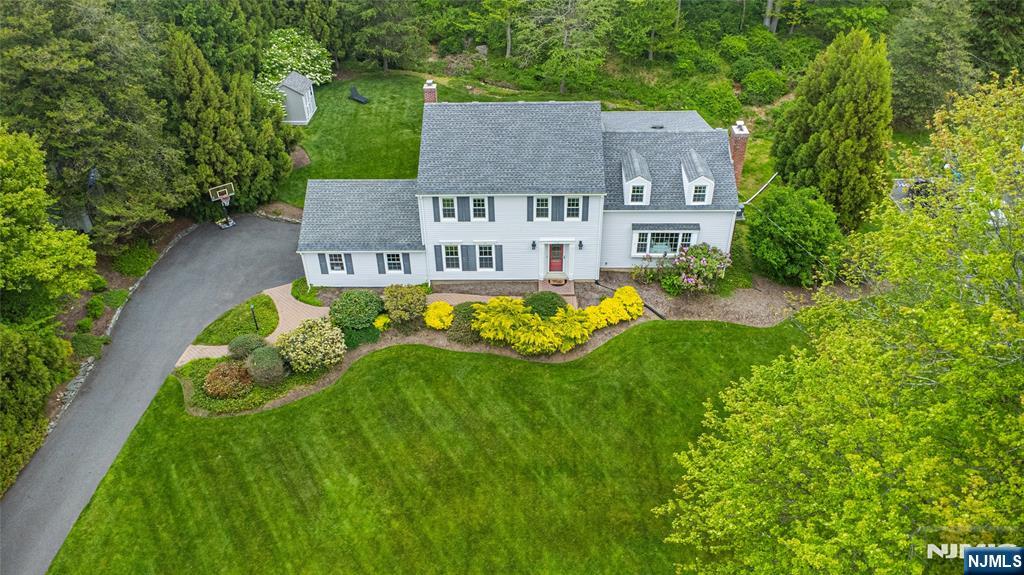23 Pepperidge Road