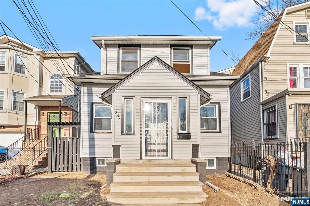 Photo of 239 19th Street, Newark, NJ 07103 (MLS # 26008104)