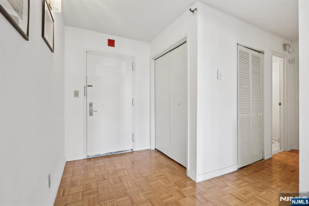 1265 15th Street 4E