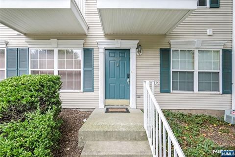 2054 Charles Court Mahwah NJ 07430