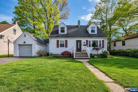 Photo of 99 Oneida Avenue, Dumont, NJ 07628 (MLS # 26015744)