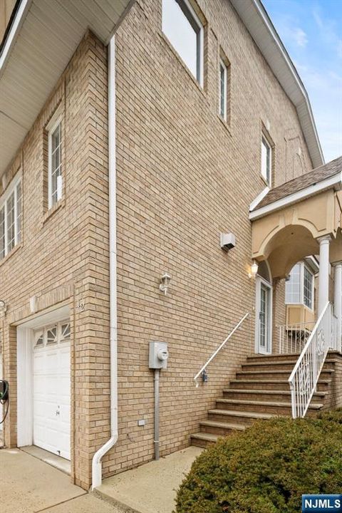 12 Liberty Court Secaucus NJ 07094