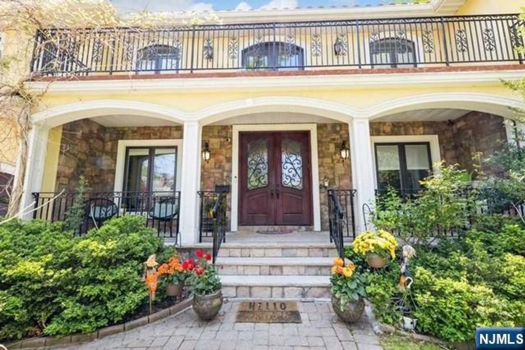 Photo of 214 Durie Avenue, Closter, NJ 07624 (MLS # 25034519)