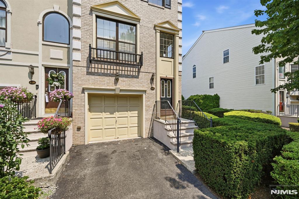 427 Hartford Drive 4028