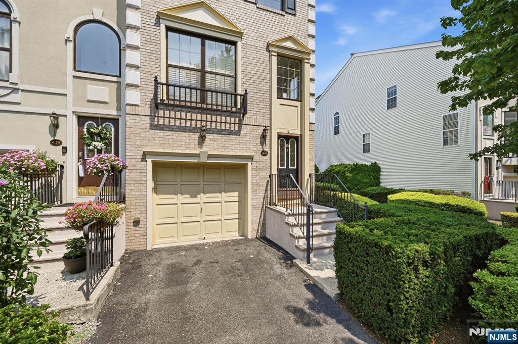 427 Hartford Drive 4028