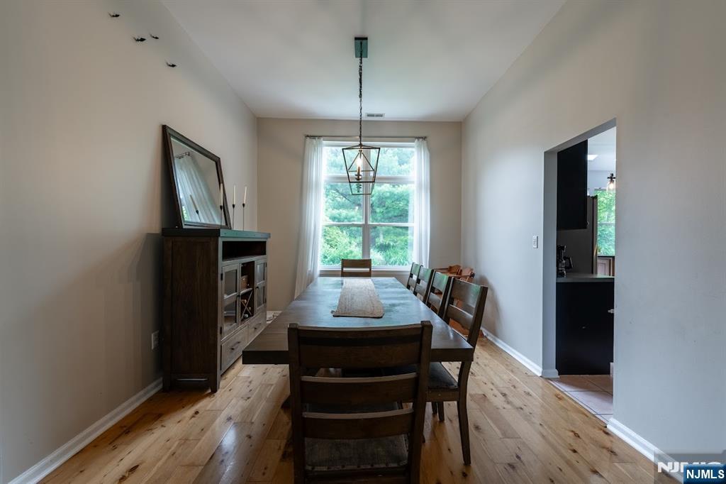 Hamburg, New Jersey 07419, United States, 4 Bedrooms Bedrooms, ,3 BathroomsBathrooms,Residential,Active,156563