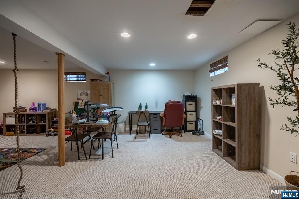 Hamburg, New Jersey 07419, United States, 4 Bedrooms Bedrooms, ,3 BathroomsBathrooms,Residential,Active,156563