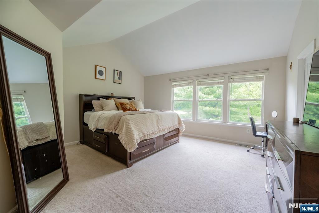 Hamburg, New Jersey 07419, United States, 4 Bedrooms Bedrooms, ,3 BathroomsBathrooms,Residential,Active,156563