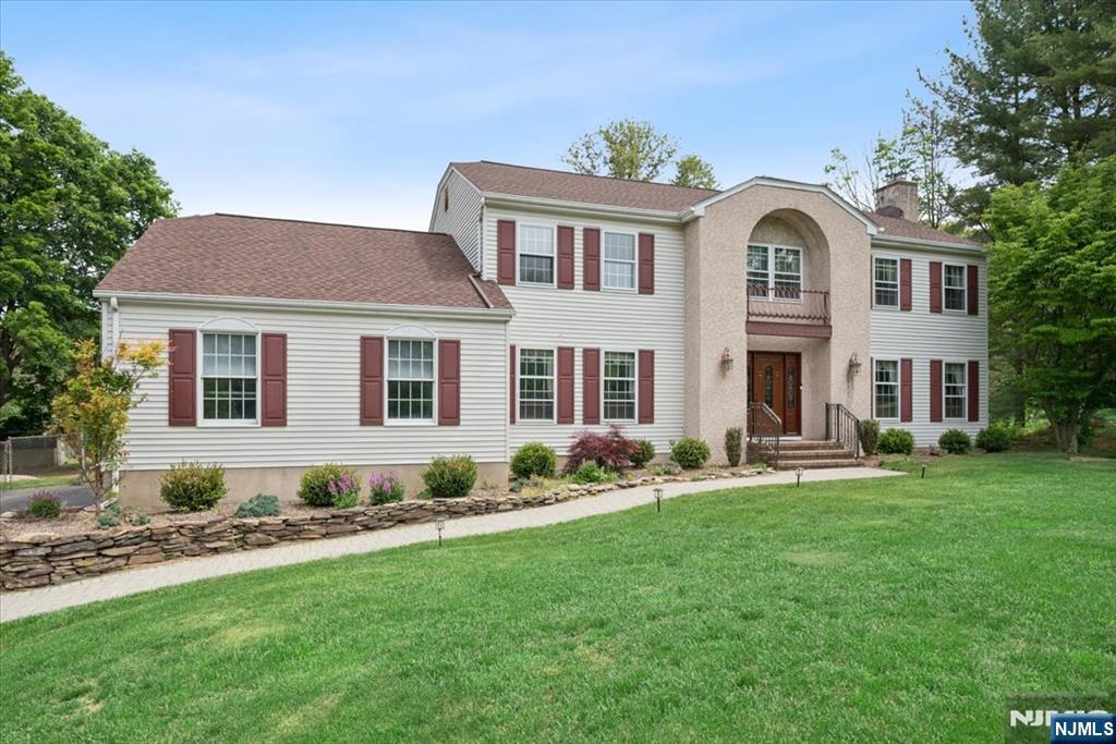 5 Glen Ridge Drive