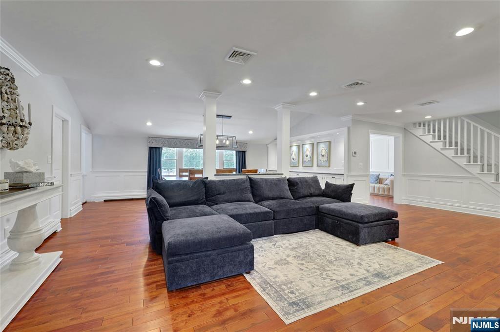 890 Norgate Drive