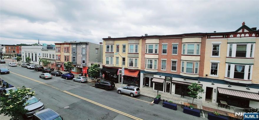 Welcome home to this east facing gem located in the heart of Westfield NJ. This beautiful, well kept unit is ideal. There is a great sized living room area, along with a separate dining room overlooking the main shopping ave on Broad St. The unit is also outfitted with a brand new kitchen, and a decent sized bedroom. The apt also comes with a fully renovated bathroom as well. The home has windows facing east and west so the apartment is sun drenched all day. It is ideally located near all shops, restaurants, and Trader Joe's is literally behind the property making this extremely convenient. The train station is also positioned only one block away from the apartment. This is the one, call for a private tour today!