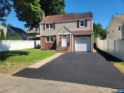 Photo of 78 Herman Street, Hackensack, NJ 07601 (MLS # 26020311)
