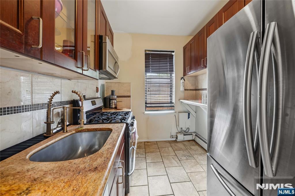 2700 John F Kennedy Boulevard 102