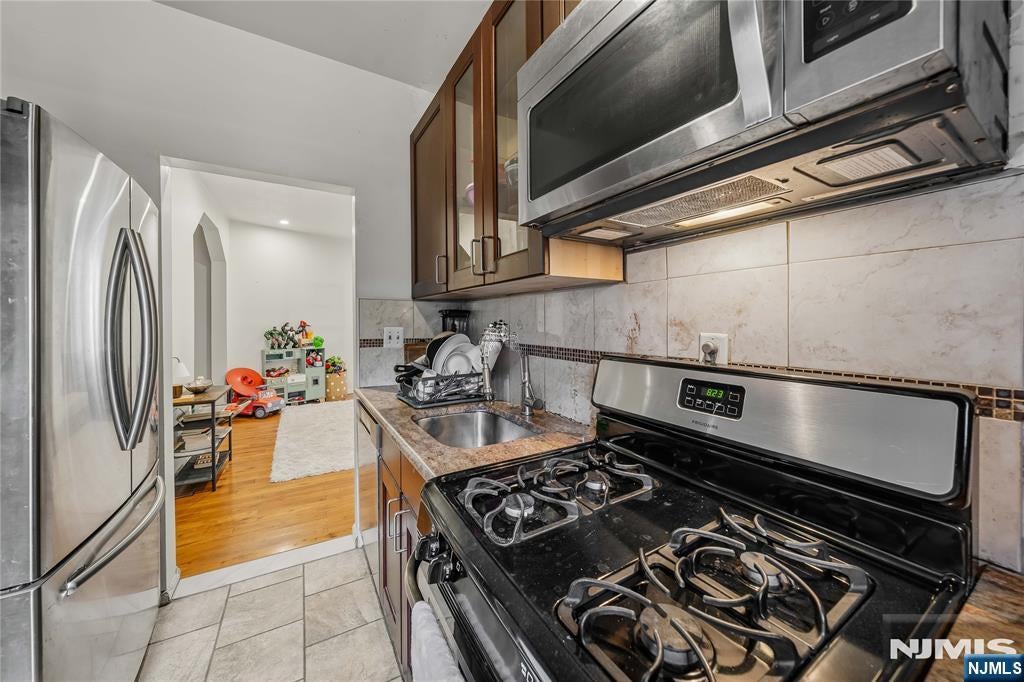 2700 John F Kennedy Boulevard 102