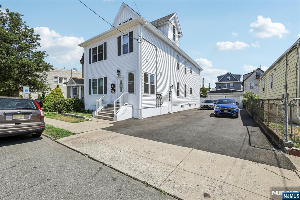 115 Wallington Avenue