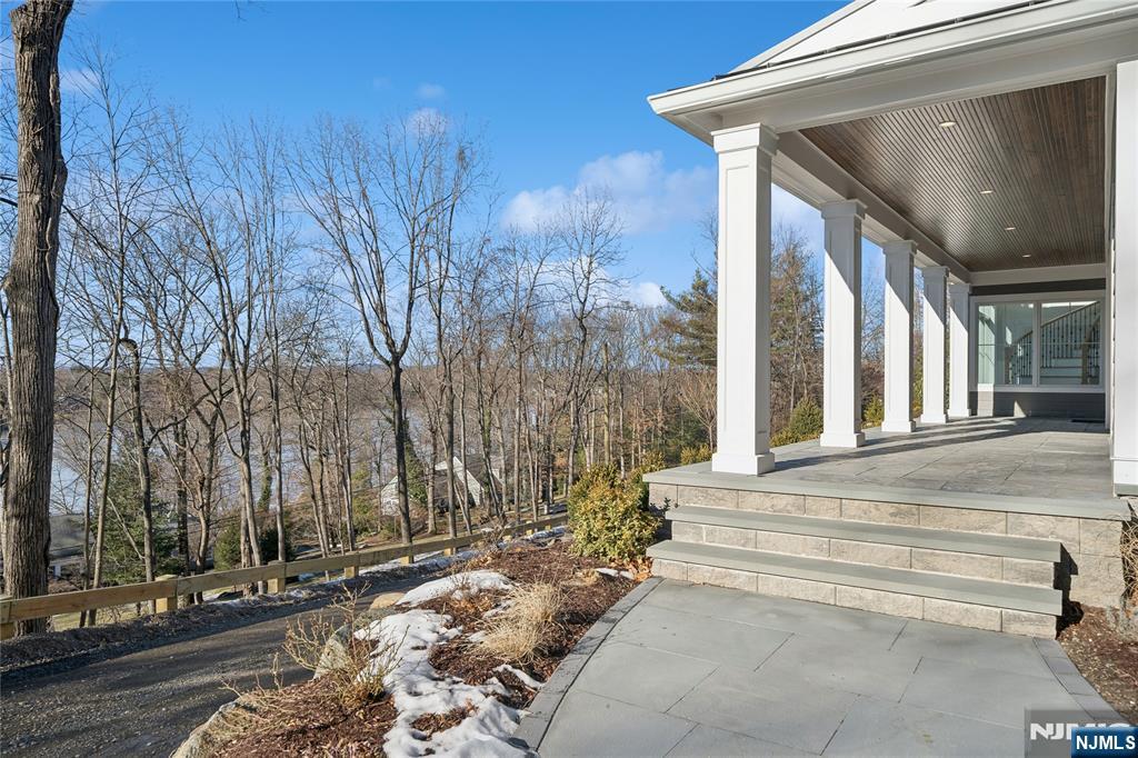 976 Scioto Drive