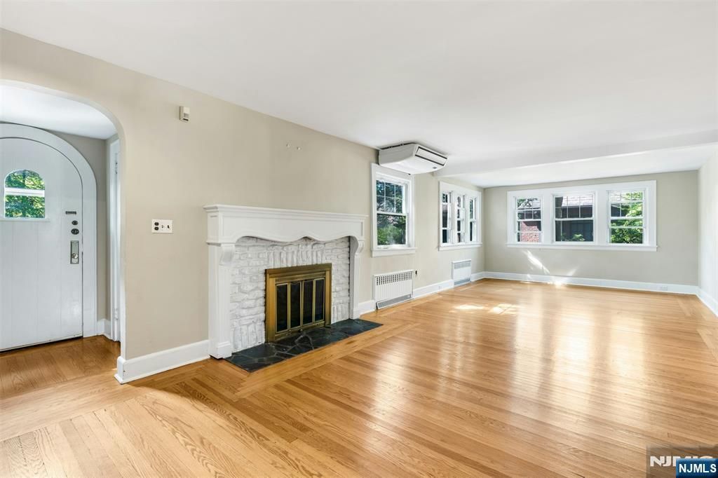Photo of 65 Merrison Street, Teaneck, NJ 07666 (MLS # 26009763)