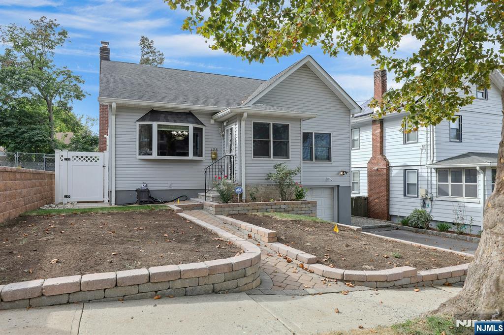 128 Homestead Place