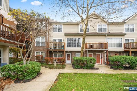 1420 Westgate Drive Fort Lee NJ 07024