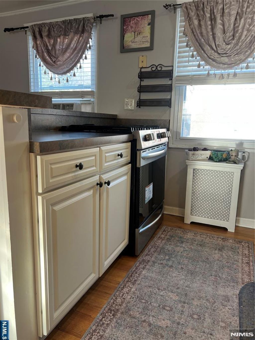 Photo of 134 Hastings, Rutherford, NJ 07070 (MLS # 26019798)
