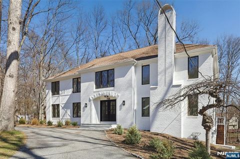 708 Windswept Lane Franklin Lakes NJ 07417