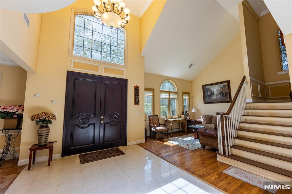 5 Kenyon Court