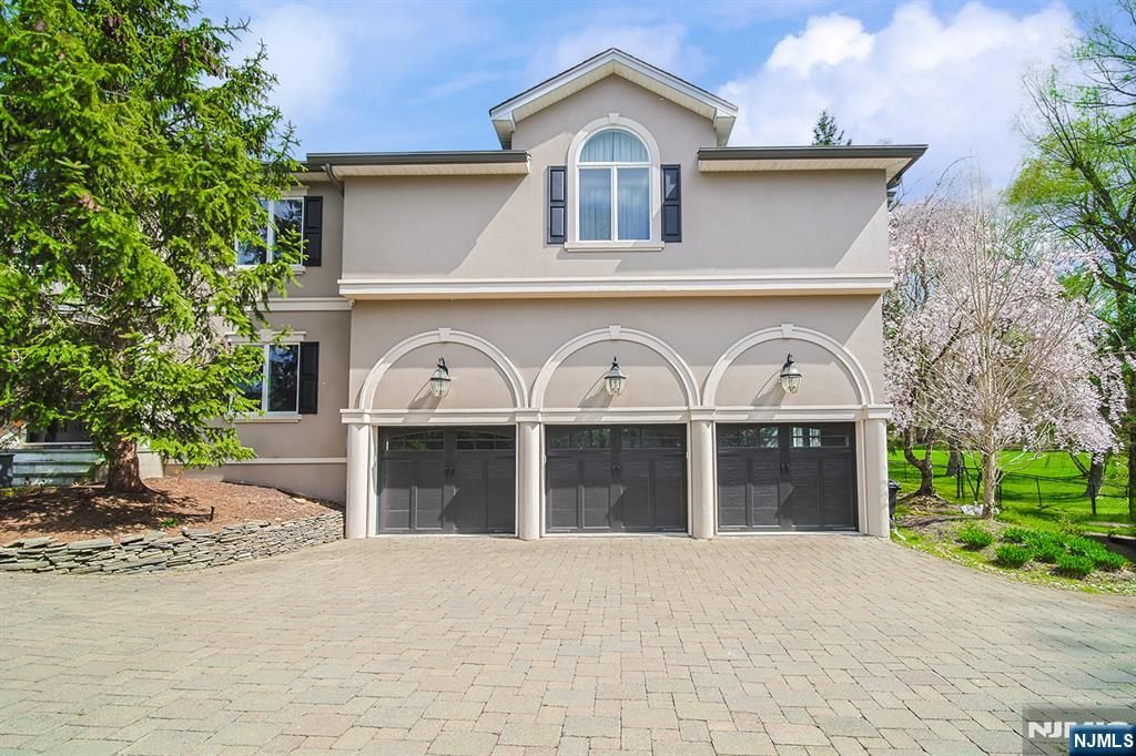 Photo of 74 Sherwood Road, Norwood, NJ 07648 (MLS # 26013110)