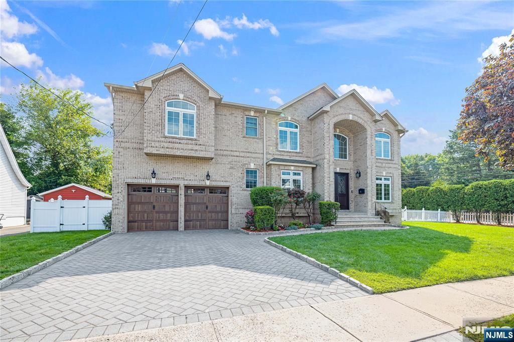 Photo of 4 Holland Avenue, Demarest, NJ 07627 (MLS # 26013906)