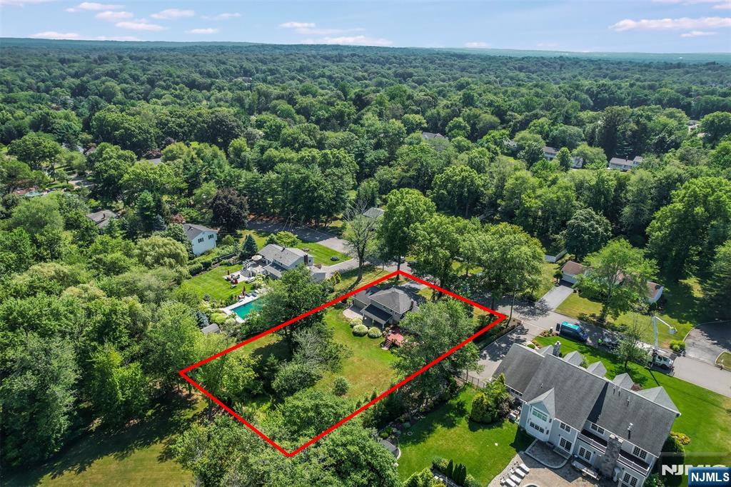 535 Richard Place
