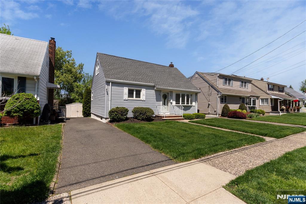 241 Coupe Place