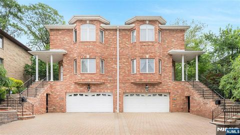 Photo of 434 7th St #B, Palisades Park, NJ 07650 (MLS # 26000142)