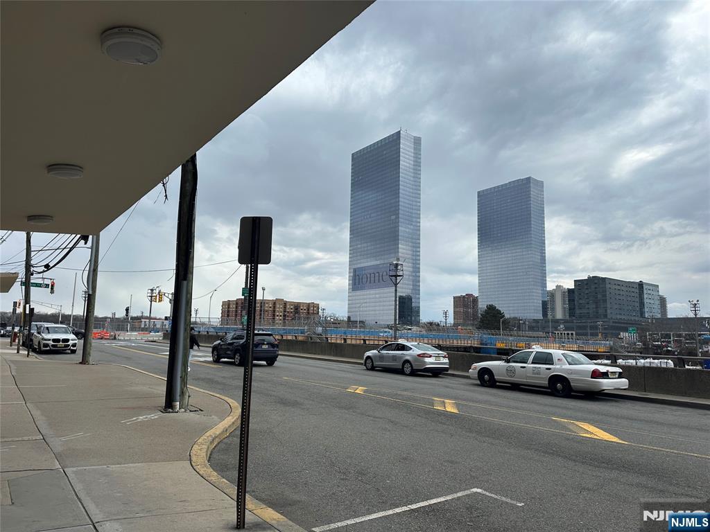 201 Bridge Plaza 6C, Fort Lee, New Jersey - 1 Bathrooms - 