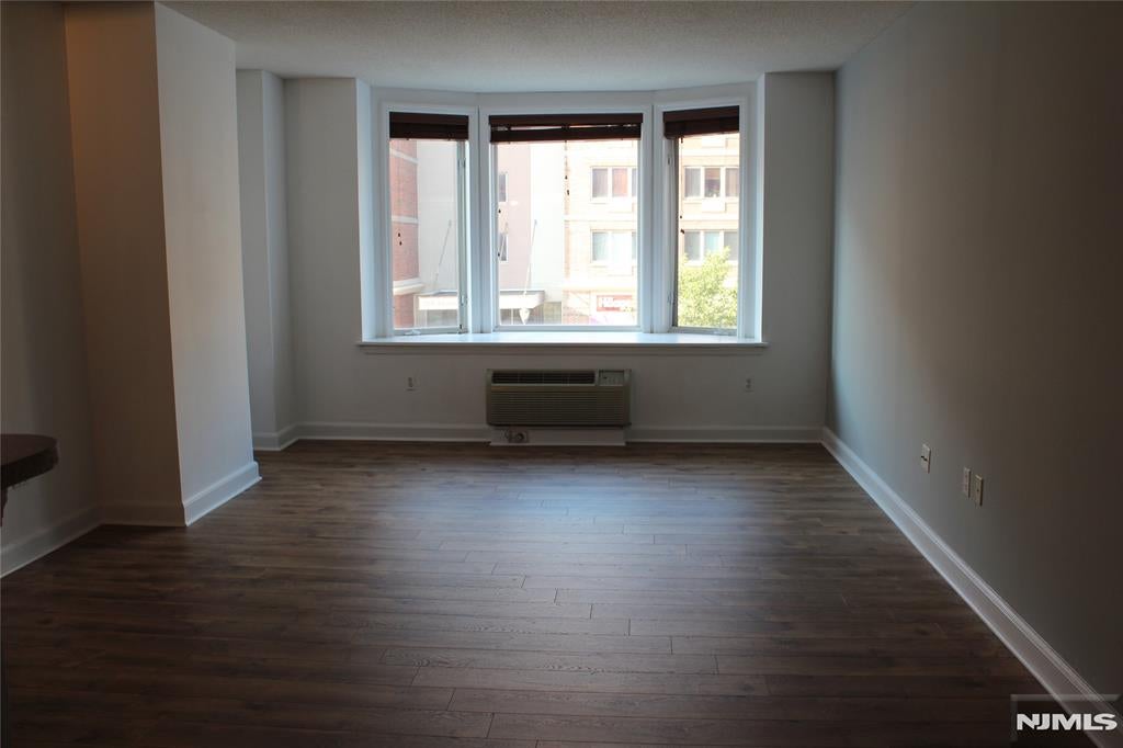 6104 City Place