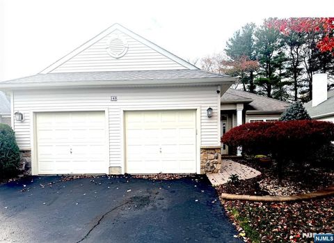 Photo of 143 Valencia Drive, Monroe, NJ 08831 (MLS # 26001146)