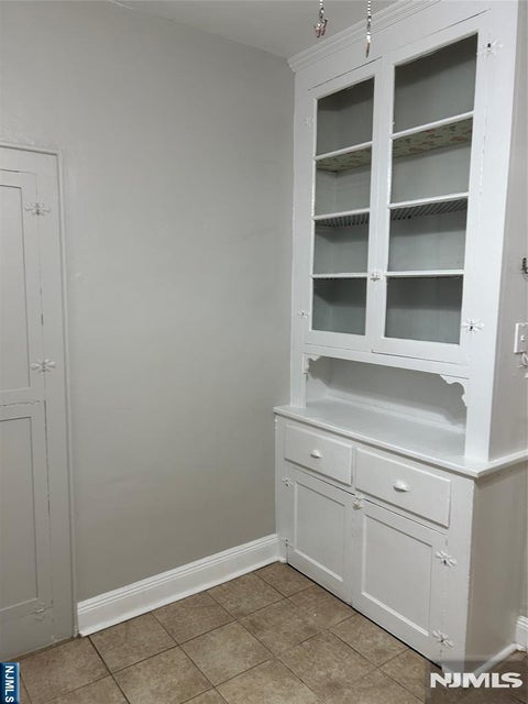 Photo of 39 Ridge RD #2ND FLOOR, Lyndhurst, NJ 07071 (MLS # 26038807)