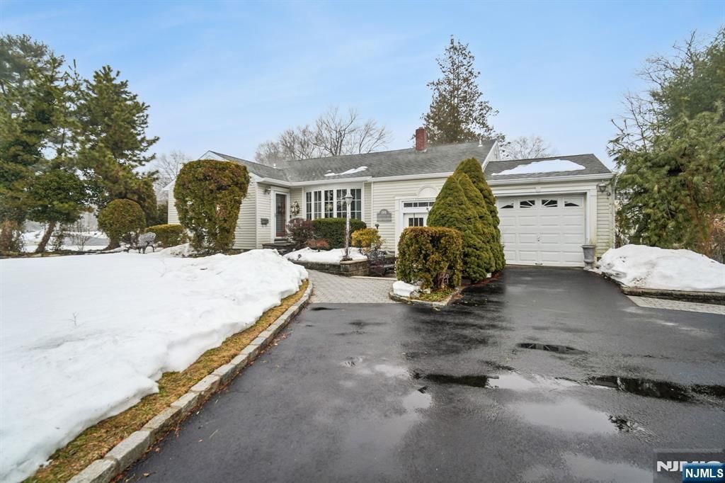 Photo of 199 Honeysuckle Drive, Twp of Washington, NJ 07676 (MLS # 26005342)